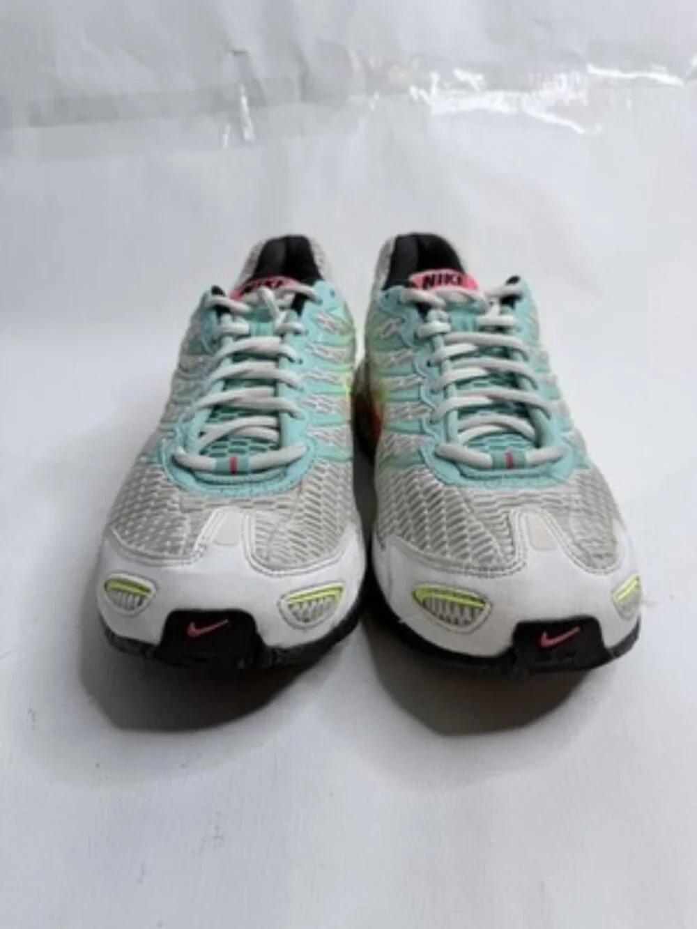 Nike Air Max Torch 4 Women's Size 10 US Shoes Mesh White Sneakers CW5607-100